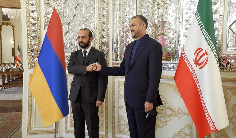 Meeting of Foreign Minister of Armenia Ararat Mirzoyan with Foreign Minister of Iran Hossein Amir-Abdollahian