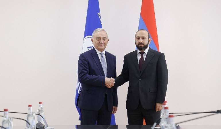 Встреча министра иностранных дел Республики Армения с генеральным секретарем ОЧЭС
