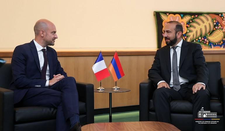 Meeting of the Foreign Ministers of Armenia and France